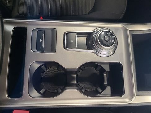 Used 2023 Ford Edge SEL image 17