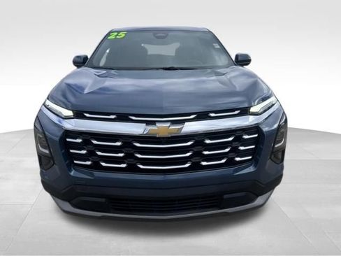 Used 2025 Chevrolet Equinox LT image 10