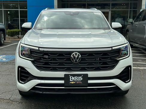 Used 2024 Volkswagen Atlas Cross Sport SEL R-Line AWD/4WD image 2