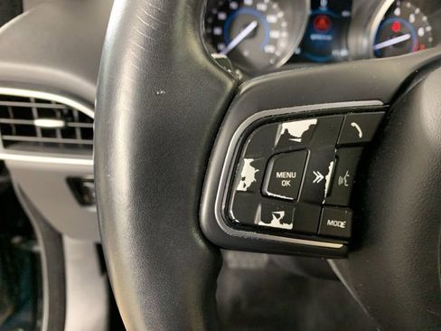 Used 2018 Jaguar F-PACE Premium image 19