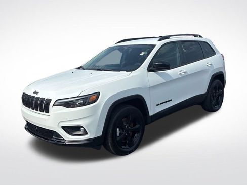 Used 2023 Jeep Cherokee Altitude Lux w/ Mopar Interior Package AWD/4WD image 2