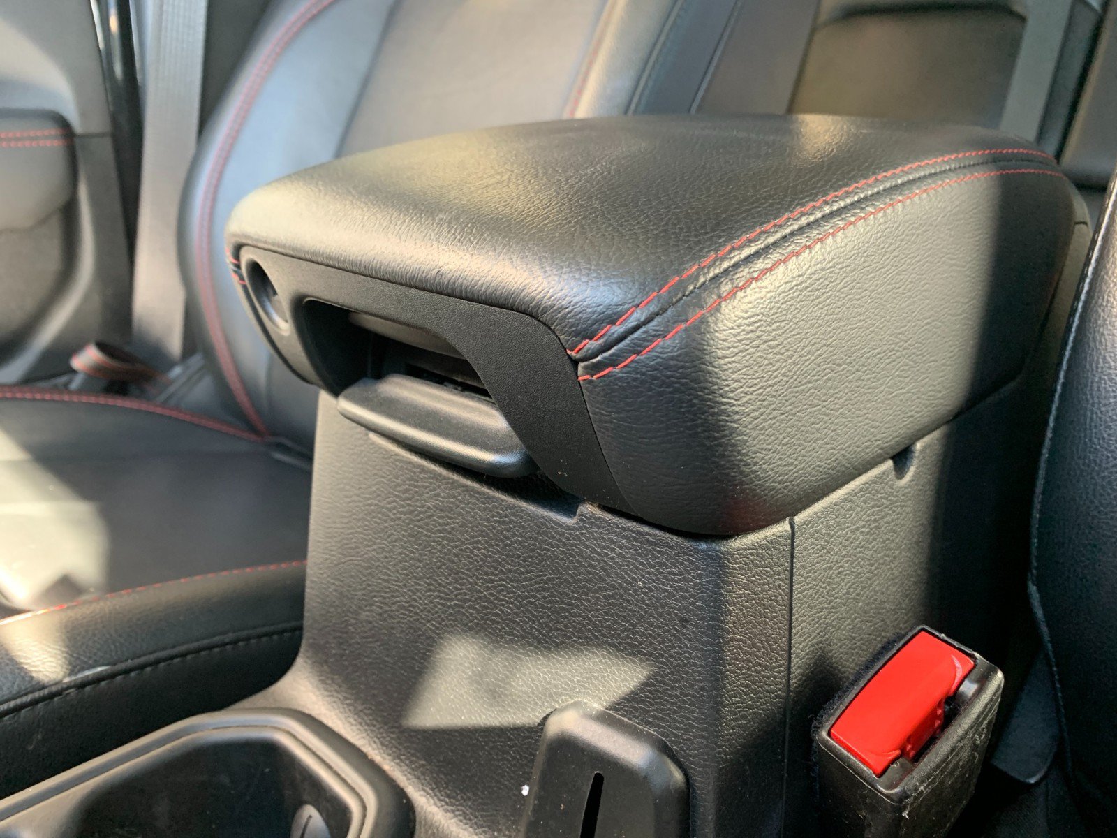 Used 2022 Jeep Wrangler Unlimited Rubicon AWD/4WD image 22