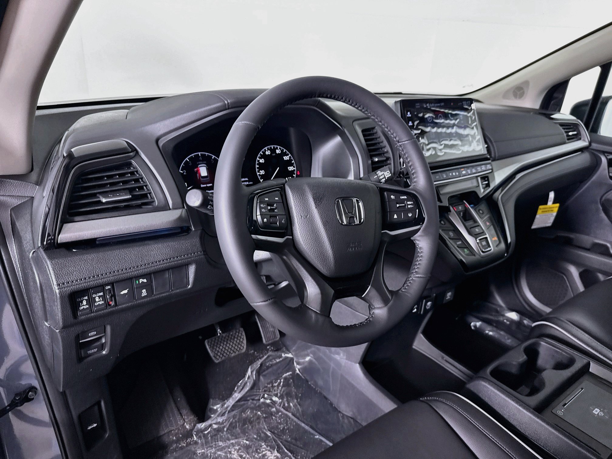 New 2027 Honda Odyssey Touring image 8