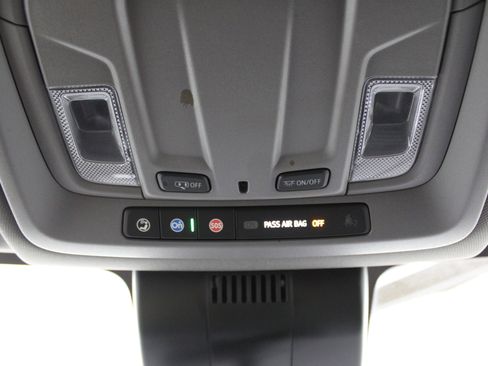 Used 2022 GMC Sierra 1500 Elevation image 22