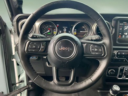 Used 2023 Jeep Wrangler Unlimited w/ Cold Weather Group AWD/4WD image 15