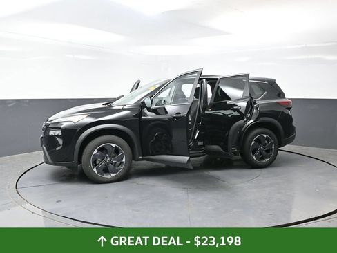 Used 2025 Nissan Rogue SV AWD/4WD image 59
