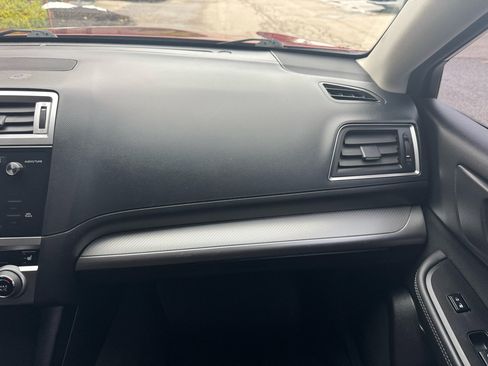 Used 2016 Subaru Outback 2.5i Premium image 20