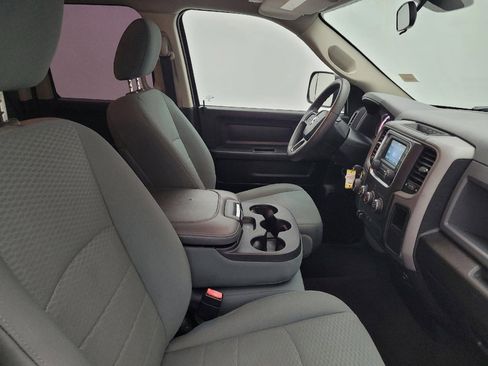 Used 2018 RAM 1500 Express w/ Black Ram 1500 Express Group RWD image 21
