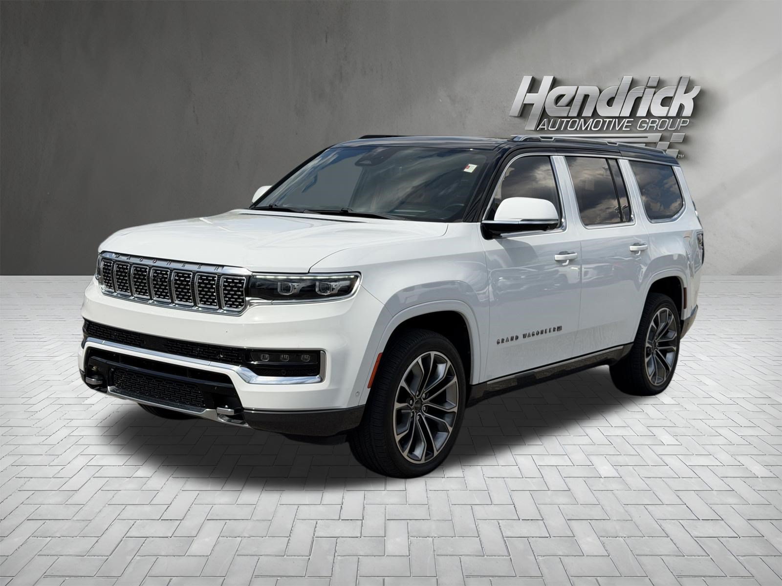 Used 2022 Jeep Grand Wagoneer Series III w/ Rear Seat Video Group 1 AWD/4WD image 5