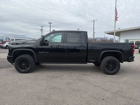 New 2026 Chevrolet Silverado 2500 ZR2 image 11