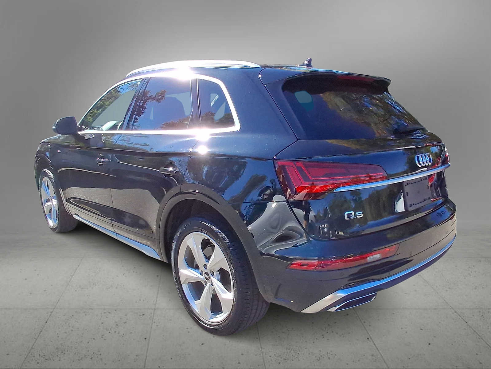 Certified 2023 Audi Q5 2.0T Premium Plus w/ Premium Plus Package AWD/4WD image 6
