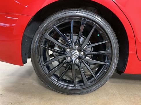 Used 2022 Toyota Camry XSE image 39