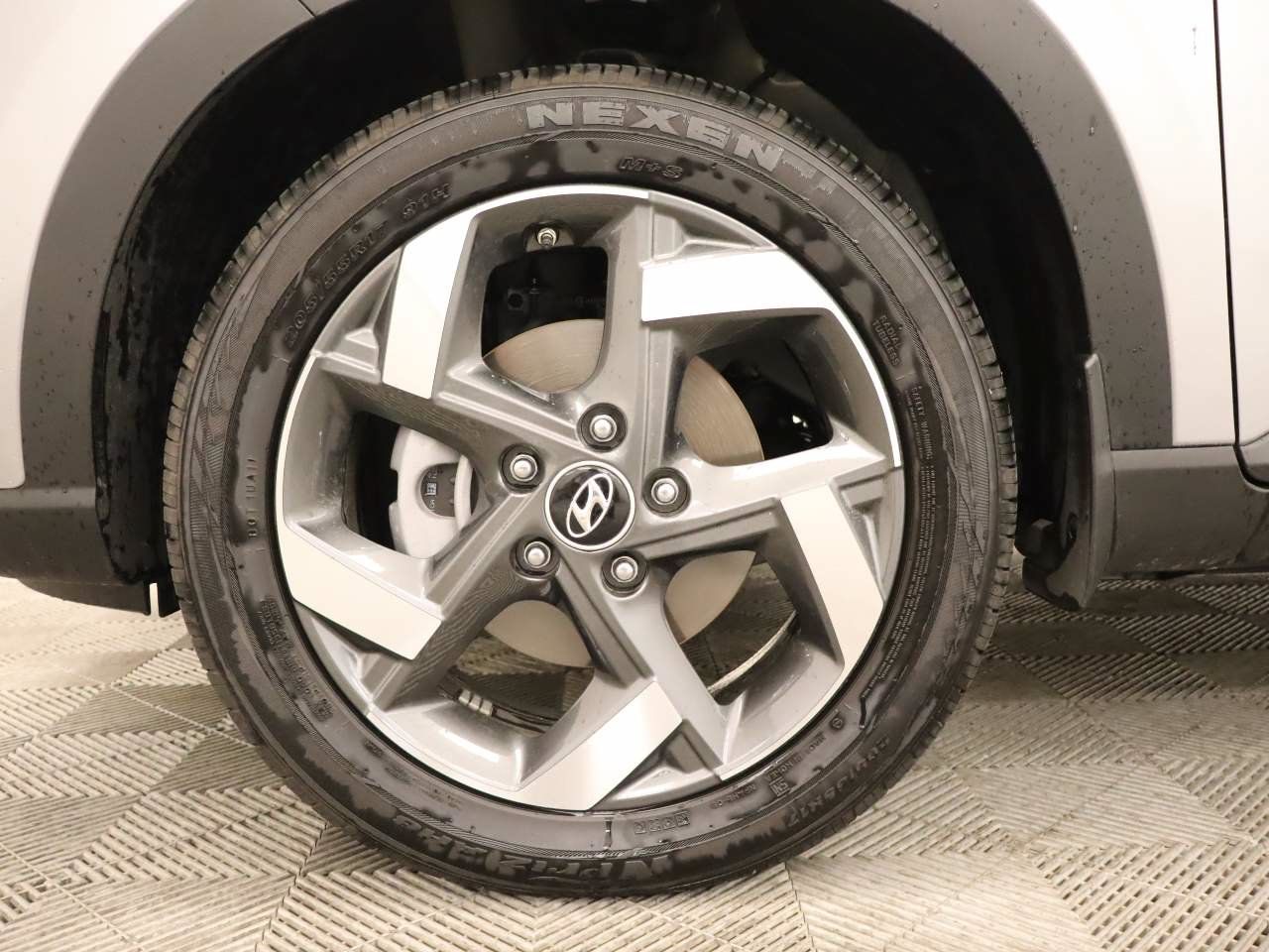 Used 2026 Hyundai Venue SEL FWD image 6