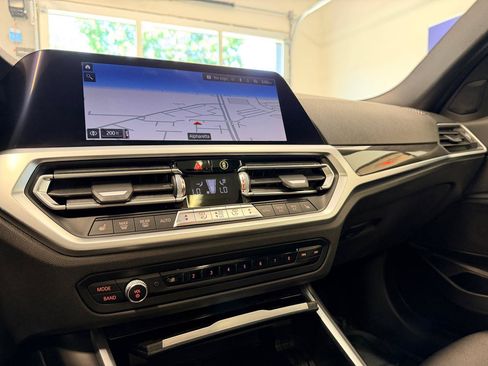 Used 2020 BMW 330i Sedan w/ Premium Package RWD image 34