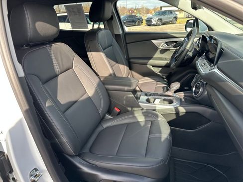 Certified 2025 Chevrolet Blazer LT w/ Sound & Technology Package image 31