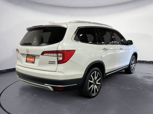 Used 2020 Honda Pilot Touring image 13