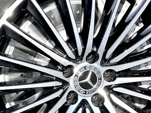 New 2026 Mercedes-Benz GLC 300 4MATIC image 13