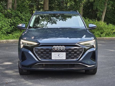 Used 2024 Audi Q8 e-tron Prestige w/ Prestige Package AWD/4WD image 9