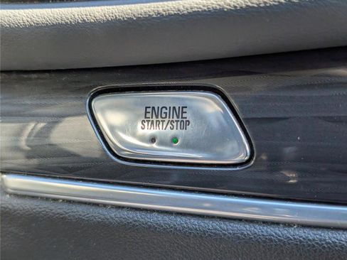 Used 2021 Buick Enclave Essence w/ Sound and Sites Package image 27