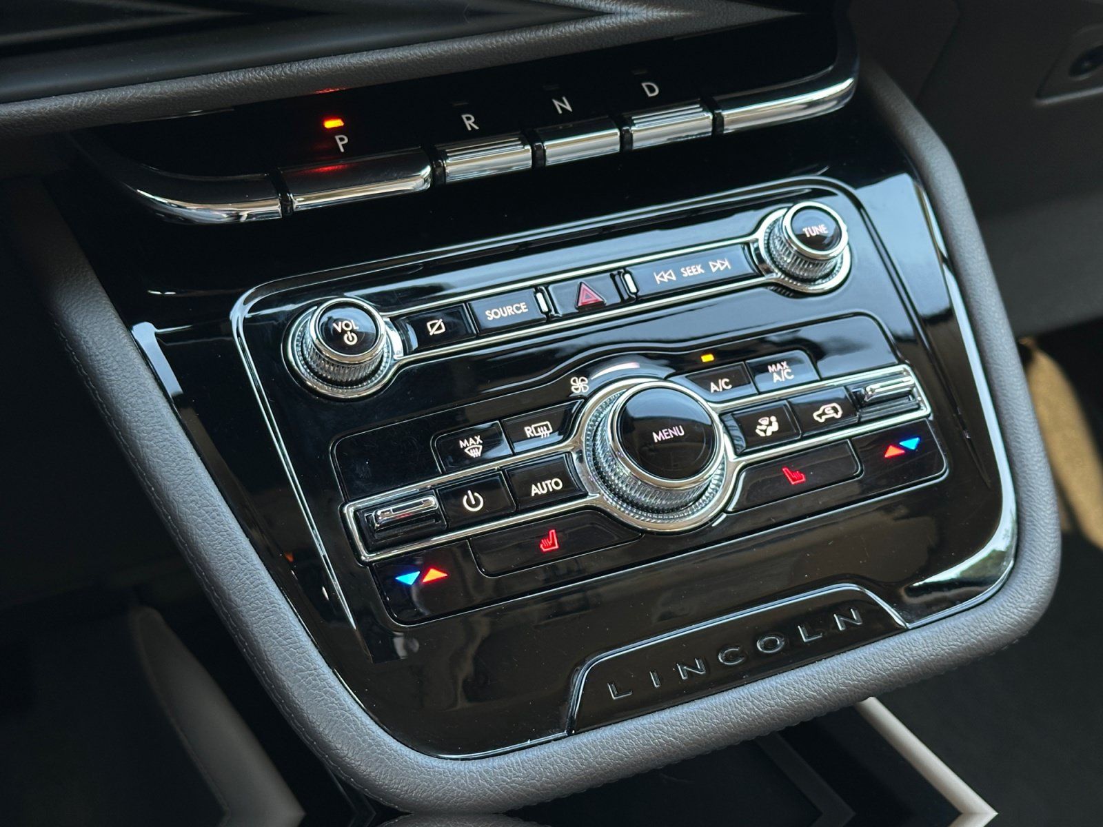 Used 2022 Lincoln Corsair FWD image 16