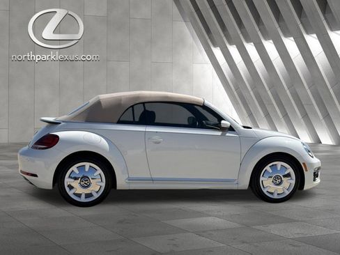 Used 2019 Volkswagen Beetle 2.0T Final Edition SEL FWD image 4
