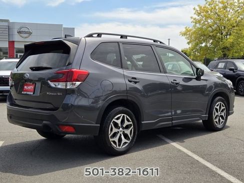 Used 2024 Subaru Forester Premium AWD/4WD image 5