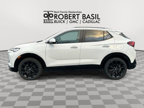 Used 2024 Buick Encore GX Sport Touring w/ Experience Buick Package AWD/4WD image 5