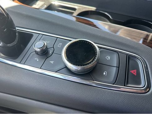 Certified 2023 Cadillac Escalade ESV Premium Luxury AWD/4WD image 31