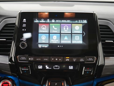 Used 2023 Honda Odyssey Elite image 16