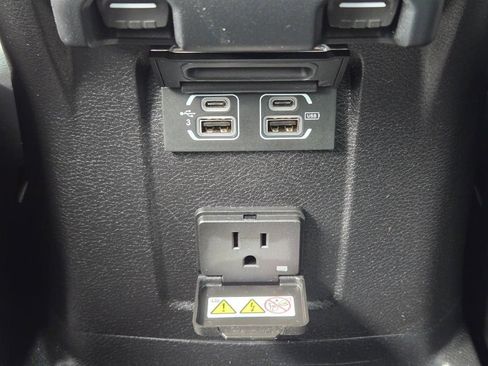 Used 2020 Jeep Wrangler Unlimited Rubicon AWD/4WD image 19