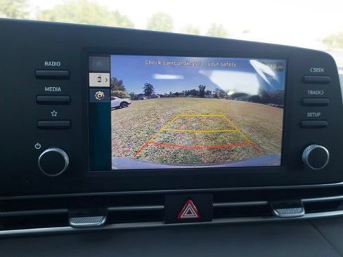 New 2026 Hyundai Elantra SE FWD image 21