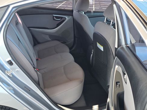 Used 2016 Hyundai Elantra SE w/ Option Group 02 FWD image 24