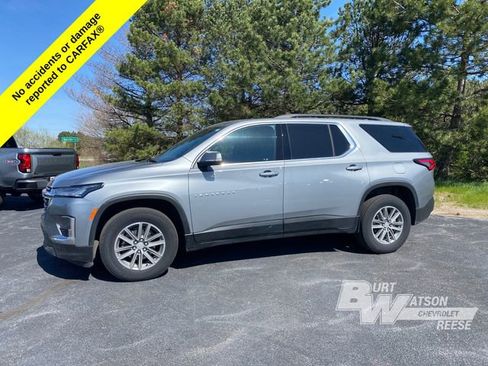 Used 2023 Chevrolet Traverse LT FWD image 3