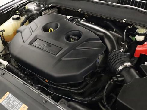 Used 2016 Ford Fusion Titanium AWD/4WD image 9