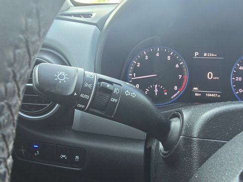 Used 2020 Hyundai Kona Limited FWD image 23