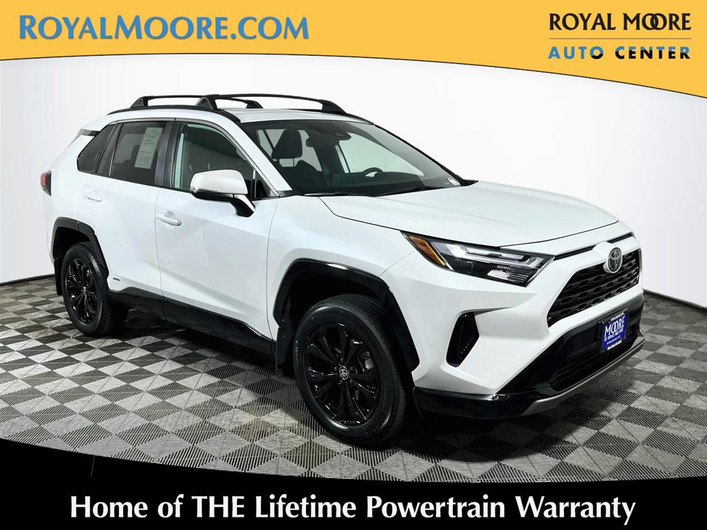 Certified 2025 Toyota RAV4 SE w/ Convenience Package AWD/4WD image 1