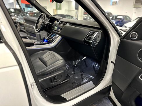 Used 2021 Land Rover Range Rover Sport HSE Silver Edition image 36