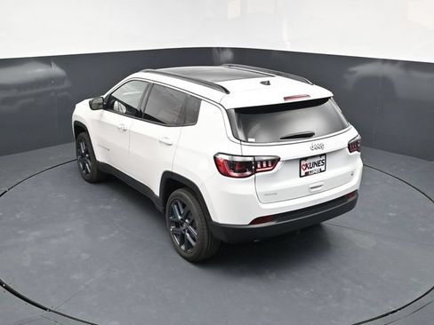 New 2026 Jeep Compass Latitude AWD/4WD image 42