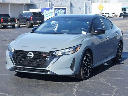 Used 2024 Nissan Sentra SR w/ Trunk Package image 2