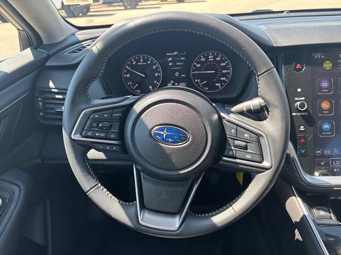 Used 2025 Subaru Outback Premium AWD/4WD image 19