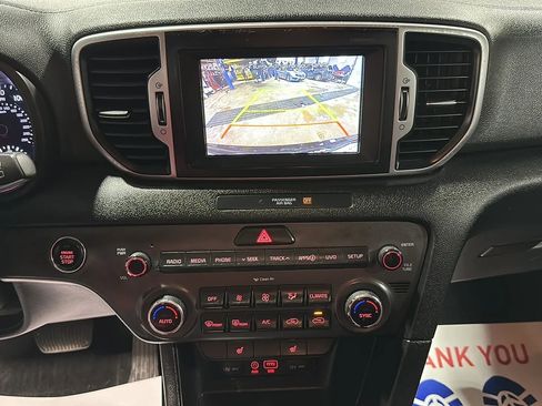 Used 2017 Kia Sportage EX image 22
