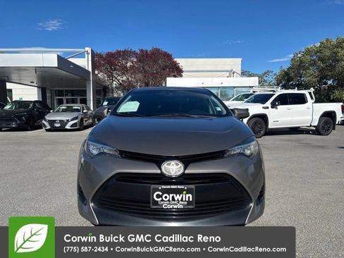 Used 2018 Toyota Corolla LE FWD image 9