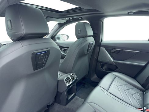 Used 2024 BMW 530i image 41