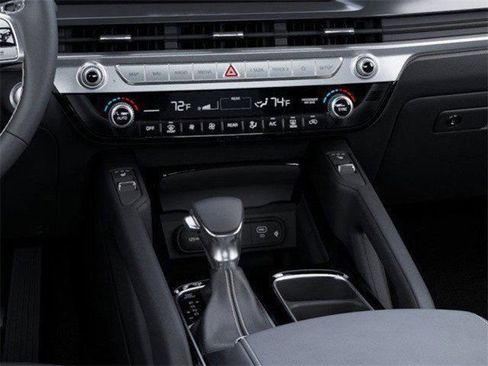 Used 2025 Kia Telluride S FWD image 23