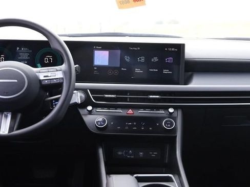 Used 2025 Hyundai Sonata SEL FWD image 25