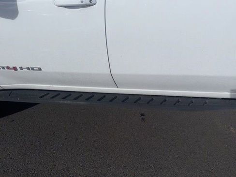 Used 2022 GMC Sierra 2500 AT4 w/ AT4 Premium Plus Package image 12