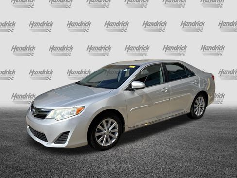 Used 2012 Toyota Camry LE FWD image 5