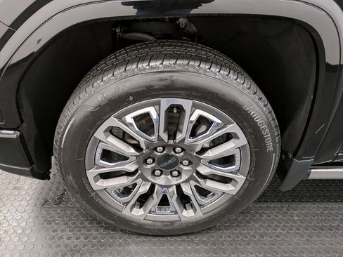Used 2024 GMC Sierra 1500 Denali Ultimate image 7