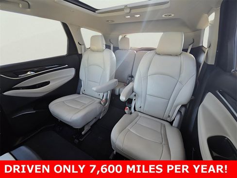 Used 2018 Buick Enclave Premium image 8
