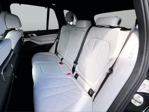 Used 2026 BMW X5 sDrive40i w/ M Sport Package RWD image 21